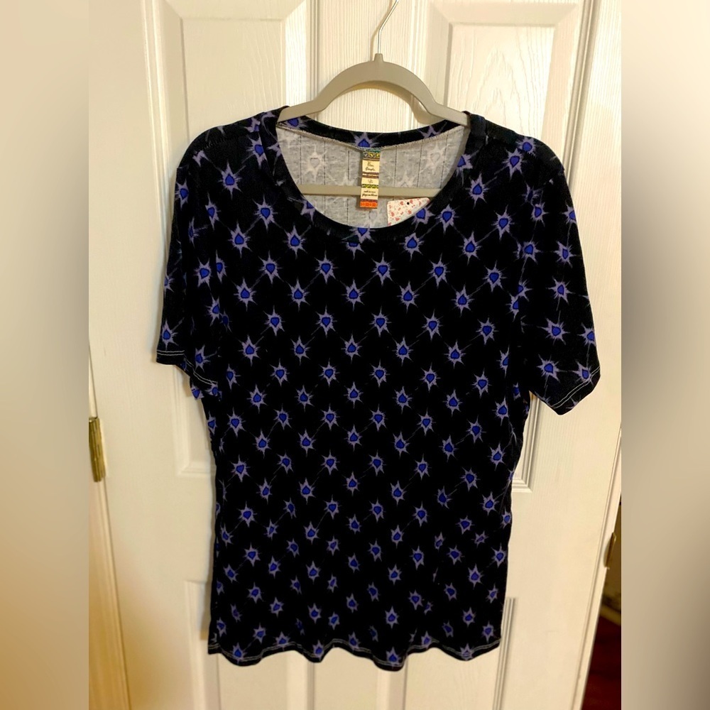 Free People Starburst with heart motif blue Tee.